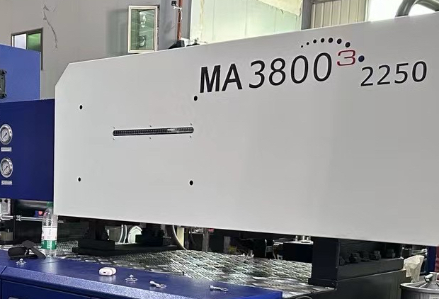 Haitian ma380T plastic injection molding machine